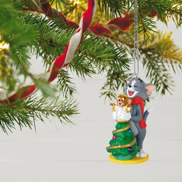 New! Tom & Jerry Hallmark Keepsake Christmas Ornament 2022 Decorating the Tree - Picture 5 of 5